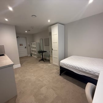 Gold Room - Image 12